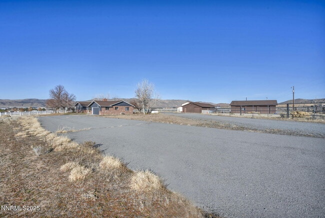 Building Photo - 430 Calle De La Plata