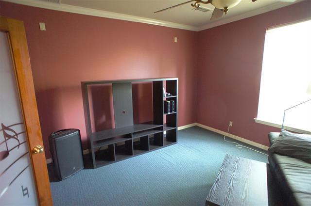 Building Photo - 6358 Llano Ave