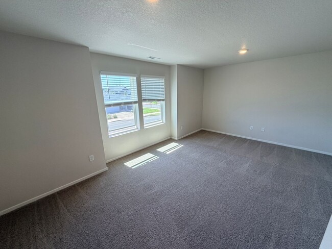 Building Photo - Four Bedroom Home in Newer Community at East Park Village
