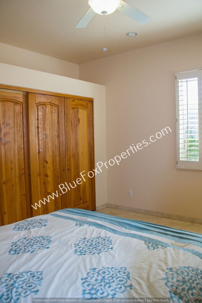 Building Photo - 6190 N Cadena De Montanas