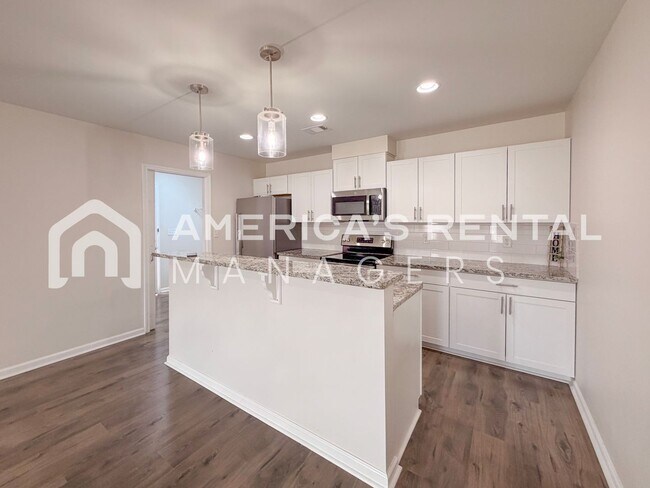 Building Photo - 6221 Burbank Crossing Loop