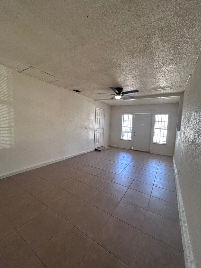 Building Photo - 4047 Indian Sunrise