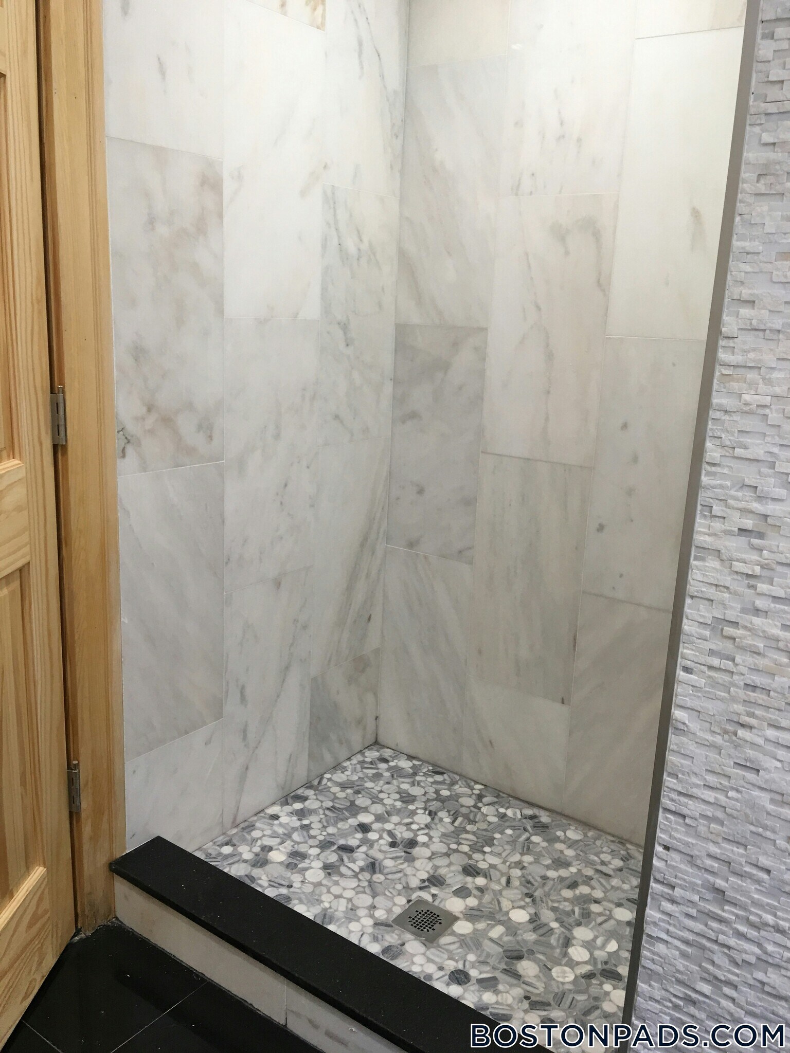 Building Photo - 152 Winchester St