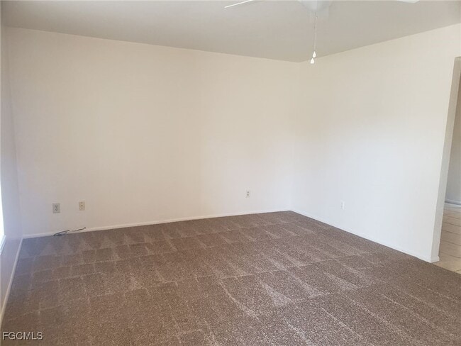 Building Photo - 622 SE 13th Ct