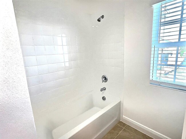 Building Photo - 358 Switchgrass Lp