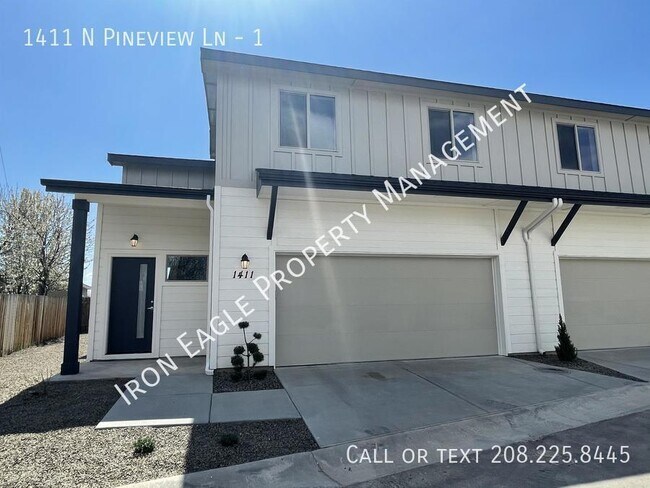 Building Photo - 1411 N Pineview Ln