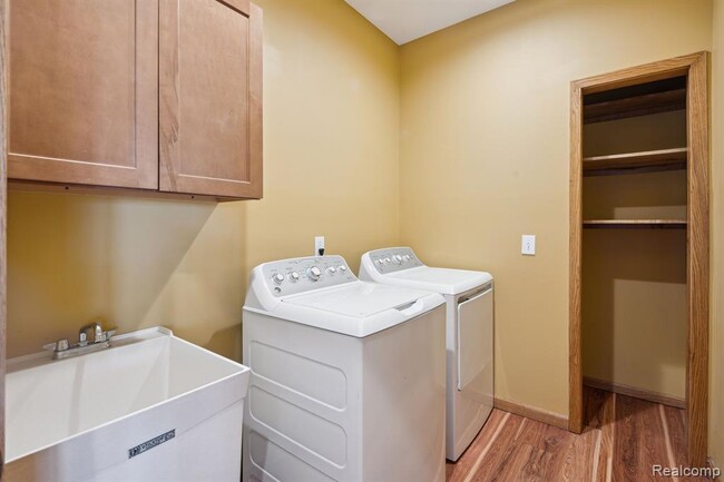 Building Photo - 4520 Katherina Z Pl