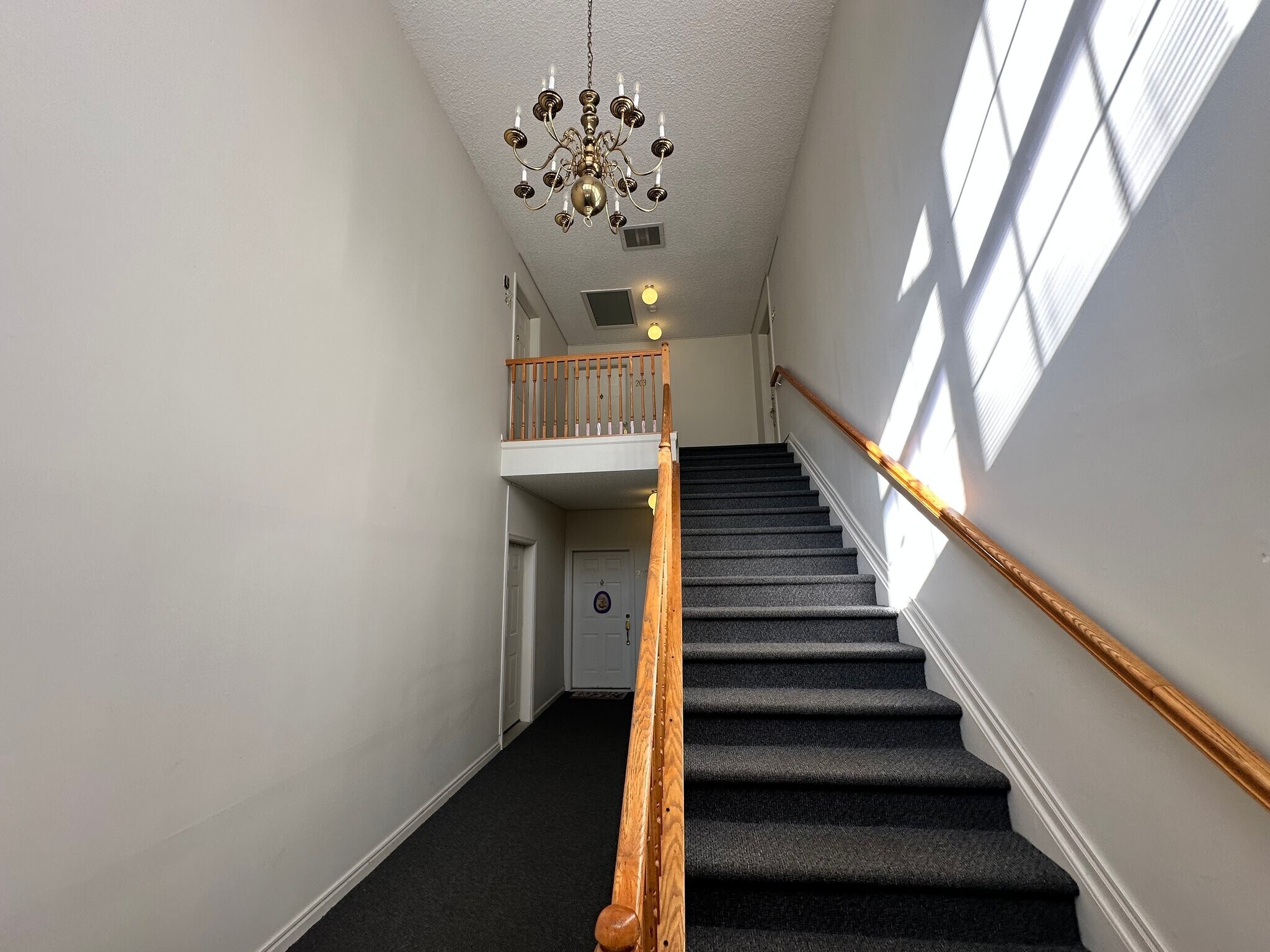 Building Photo - 203 Eagles Chase Dr