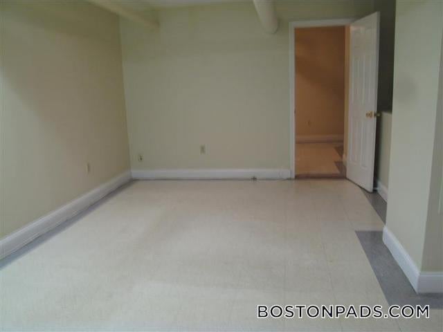 Building Photo - 38 Hemenway St