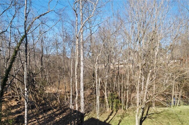 Building Photo - 675 Clearwater Pl