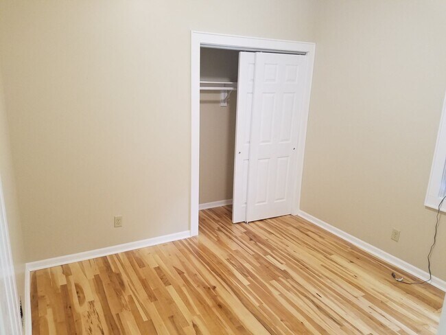 Building Photo - 524-24A E. Wright St.