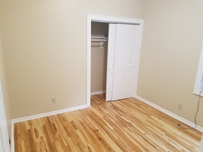 Building Photo - 524 E Wright St