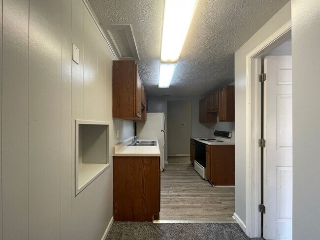 Building Photo - Yorktown School District