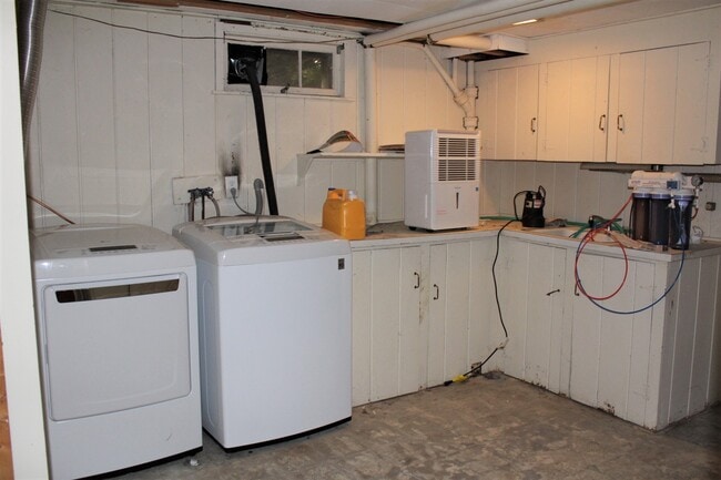 Building Photo - Portland 4BD/2BA Single Family Home - $2,833