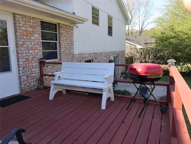 Building Photo - 651 Mincey Woods Ct