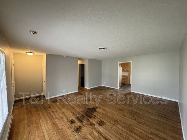 Building Photo - 509 Glendale Dr