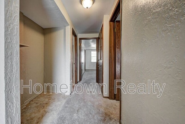 Building Photo - 7301 Edenborough Dr