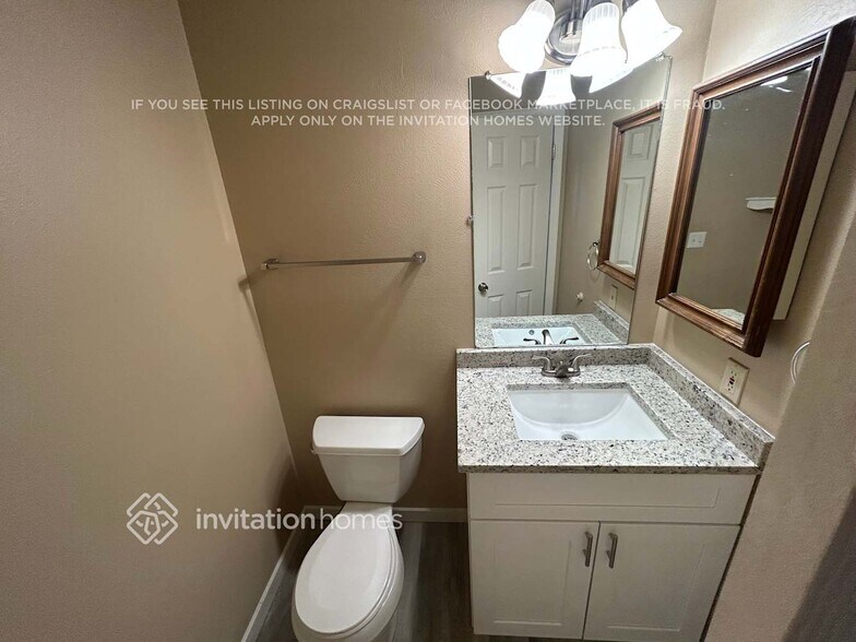 Building Photo - 17989 E Colgate Pl