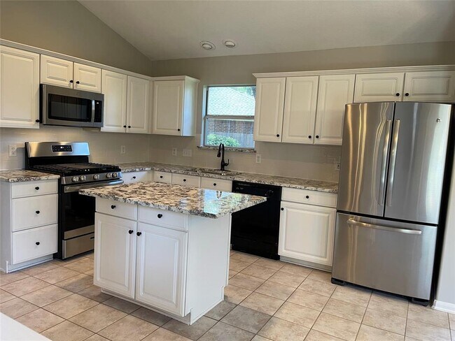 Building Photo - 38 Tivoli Garden Ct