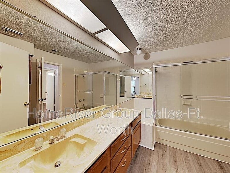 Building Photo - 2105 Calico Ln