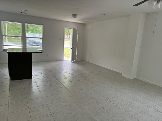 Building Photo - 26692 Pools Creek Dr