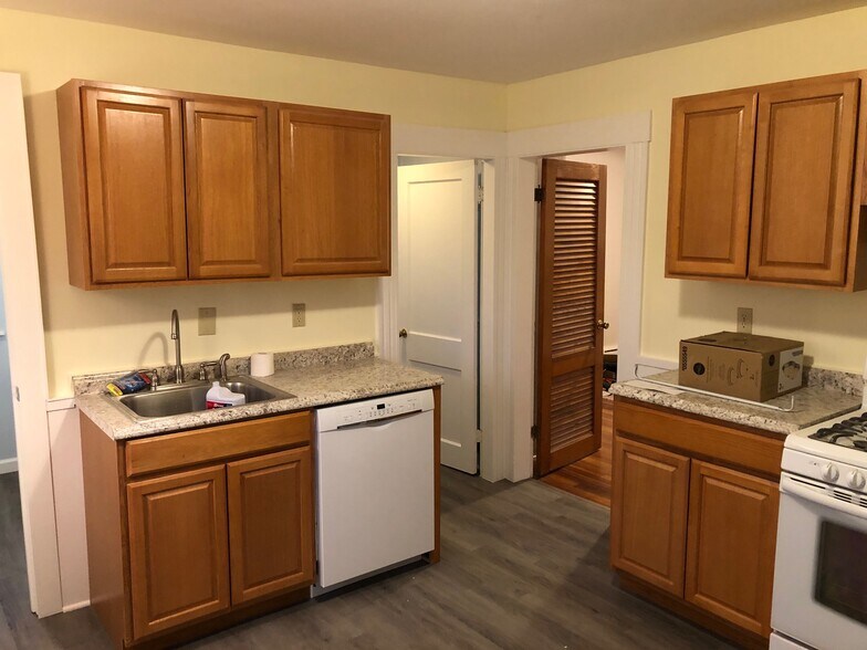 Kitchen - second floor - 326 Winthrop St