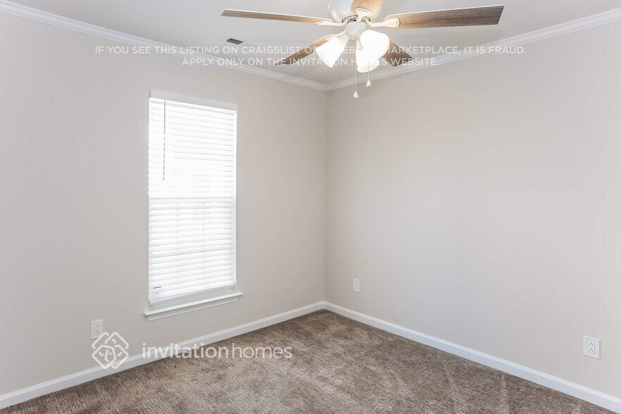Building Photo - 160 Flowering Grove Ln