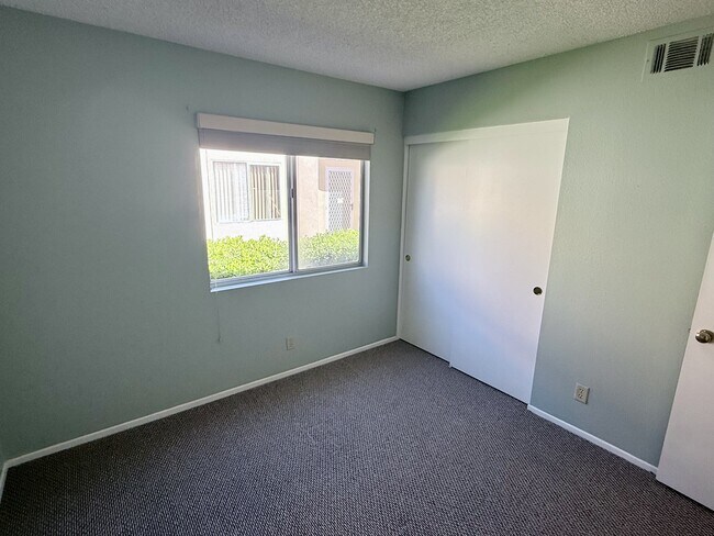 Building Photo - 28088 Orangegrove Ave