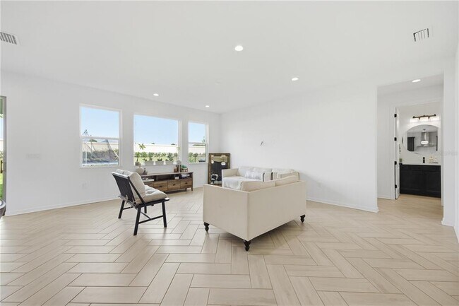 Building Photo - 8326 Abalone Loop
