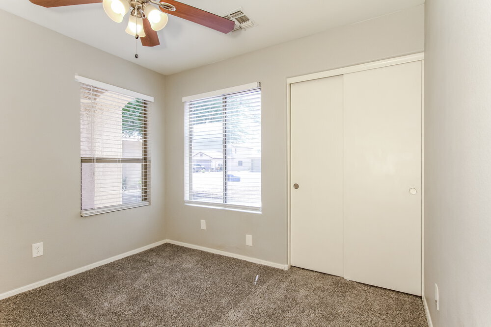 Building Photo - 10602 W Rosewood Dr