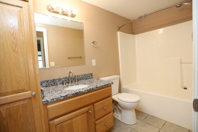 Bathroom #2 - 3738 Riverbed Lane Southeast