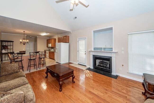 Building Photo - 5 Bedroom 2.5 Bath Home in Indigo Fields - North Charleston