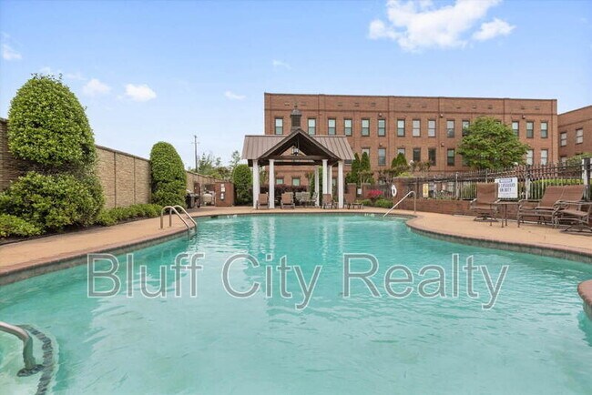 Building Photo - 730 Litty Ct