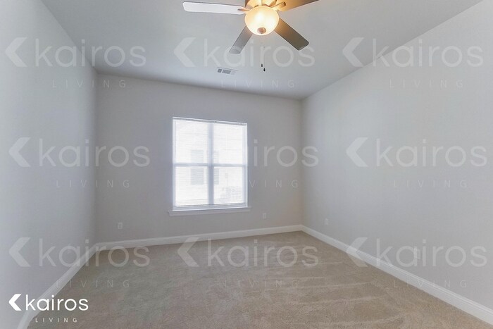 Building Photo - 4848 W Dacha Ln