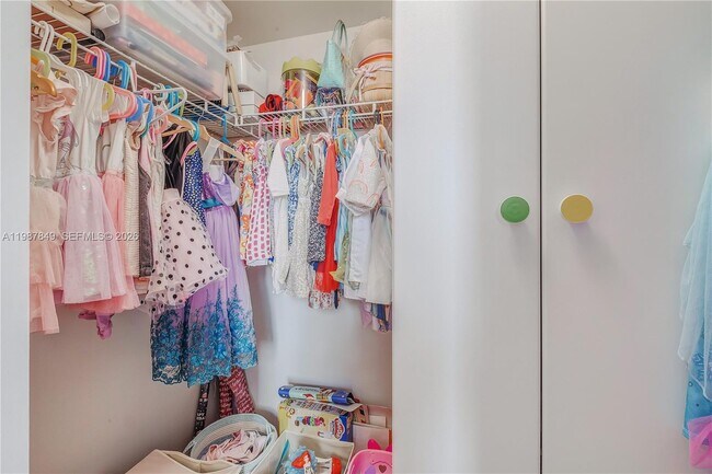 Building Photo - 1250 S Miami Ave