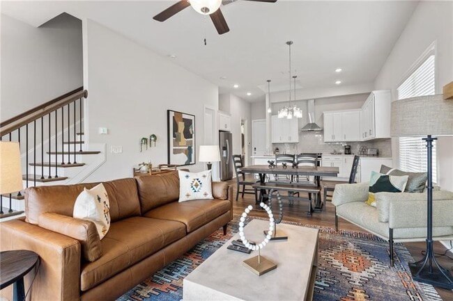 Building Photo - 613 Stickley Oak Way