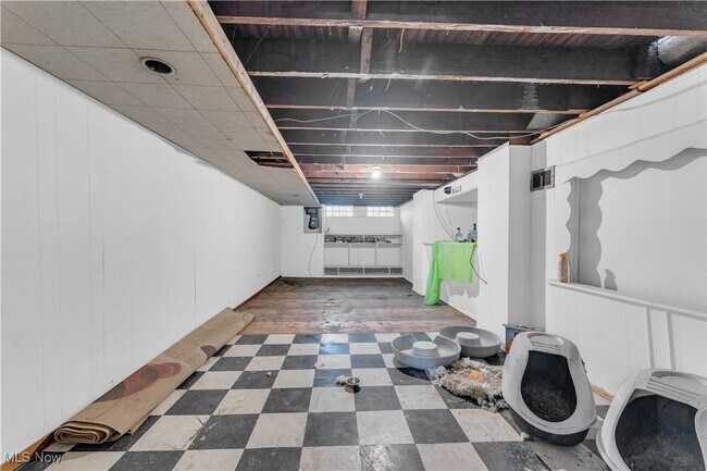 Building Photo - 3264 E 149th St