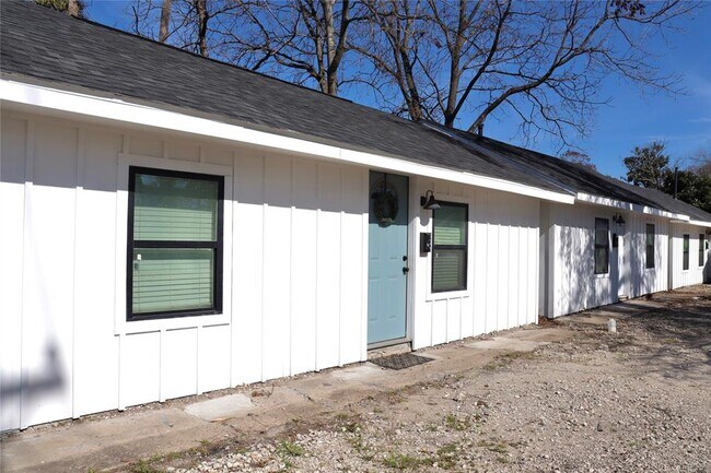 Building Photo - 7303 Market St