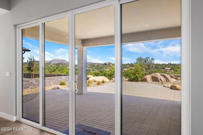 Building Photo - Beautiful Home in a Stunning 55+ Community...