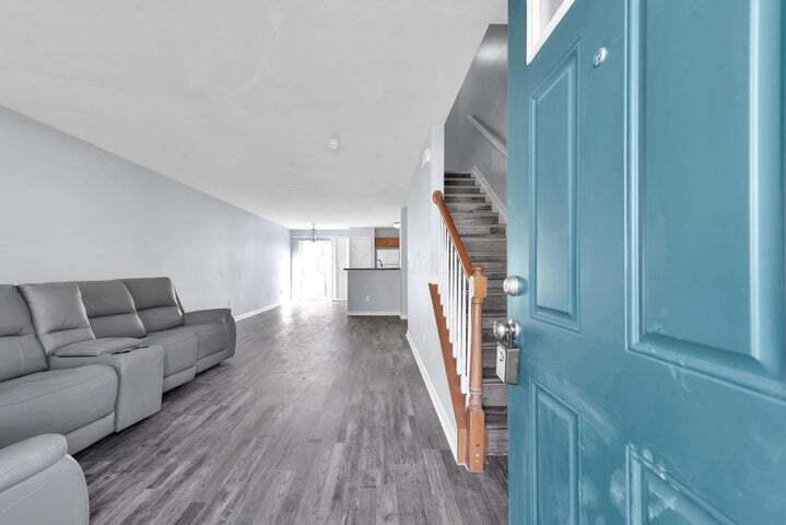 Building Photo - 8326 Bruntsfield Rd