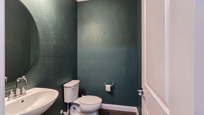Building Photo - Private Pool in excellent newer neighborhood!