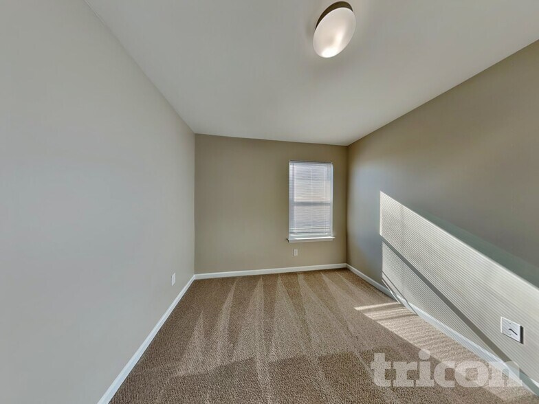 Building Photo - 162 Fesperman Cir