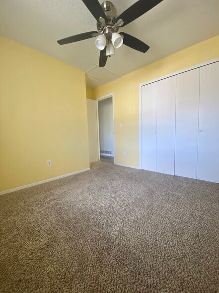 Building Photo - 325 Catalina Dr