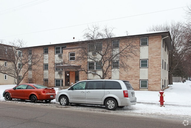 Primary Photo - 1321 44th Ave N