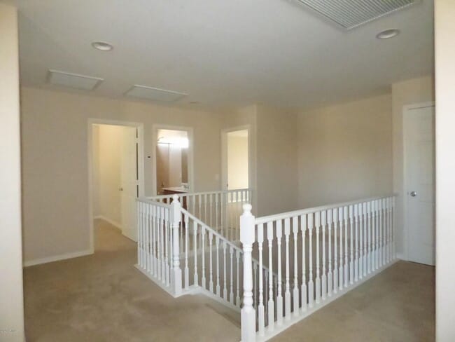 Building Photo - Great home for the money and size in Wadde...