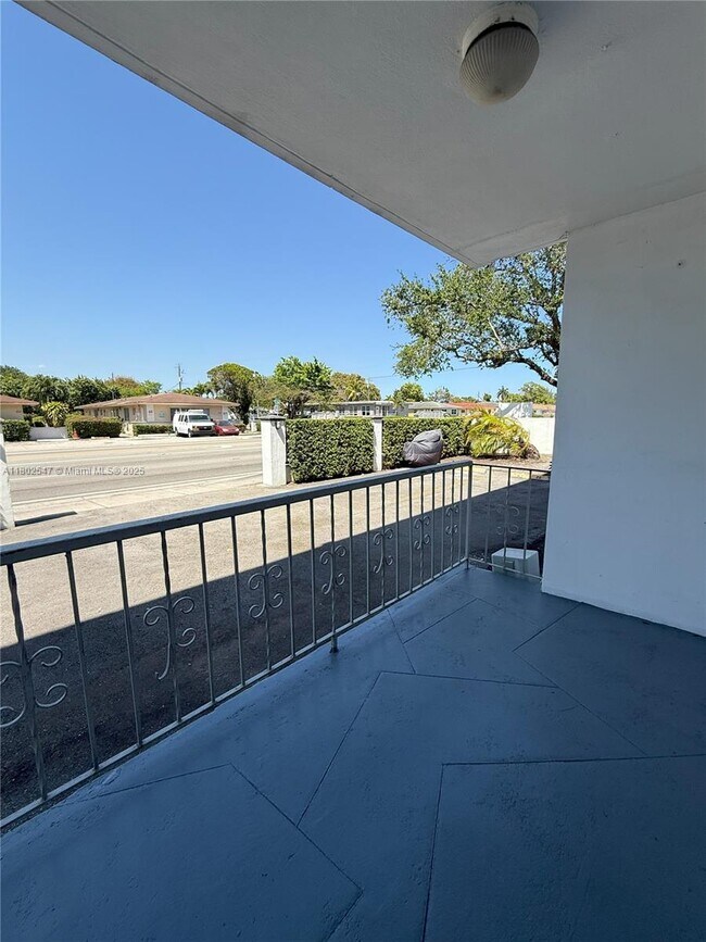 Building Photo - 3100 W Flagler St