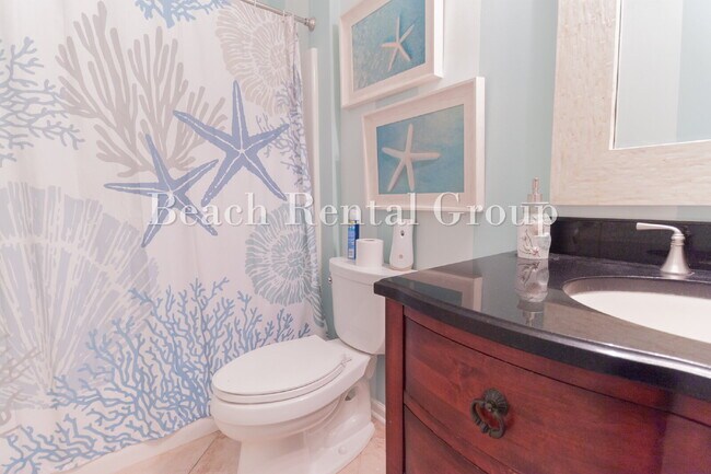 Building Photo - Furnished Home in NMB with Pool and Hot Tub