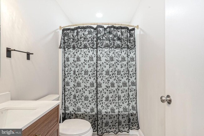 Building Photo - 4617A Aberdeen Dr