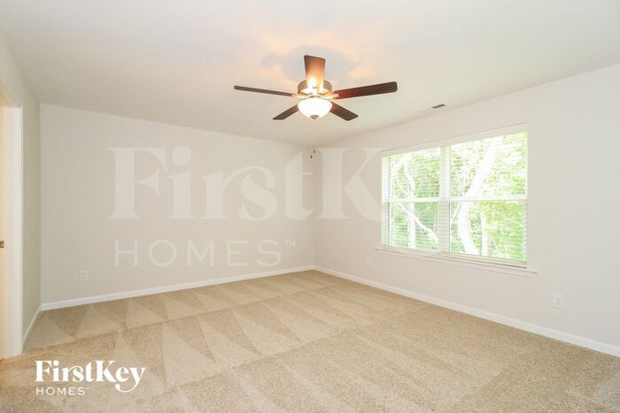 Building Photo - 2604 Dallas Dr