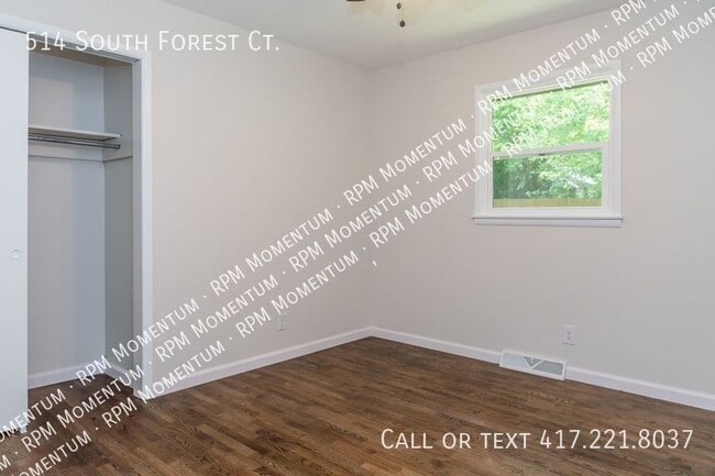 Building Photo - 514 S Forest Ct